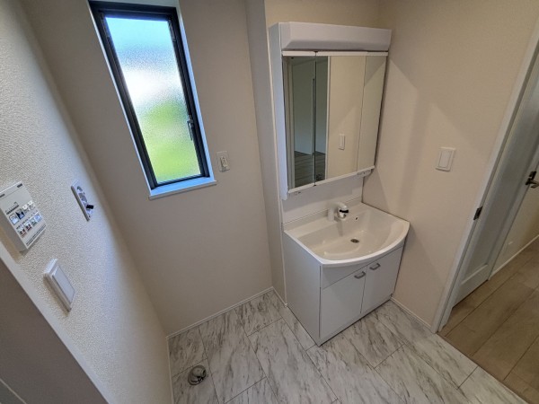 桶川市大字上日出谷、新築一戸建ての画像です