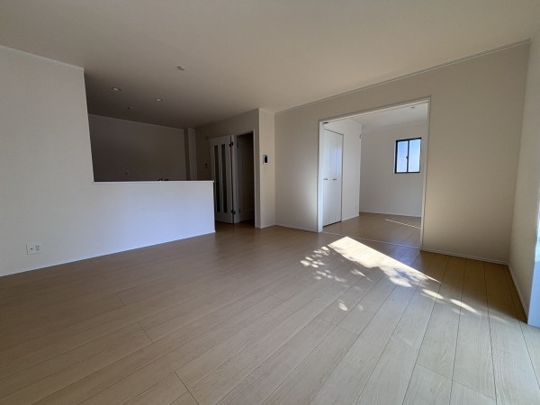 桶川市大字上日出谷、新築一戸建ての画像です