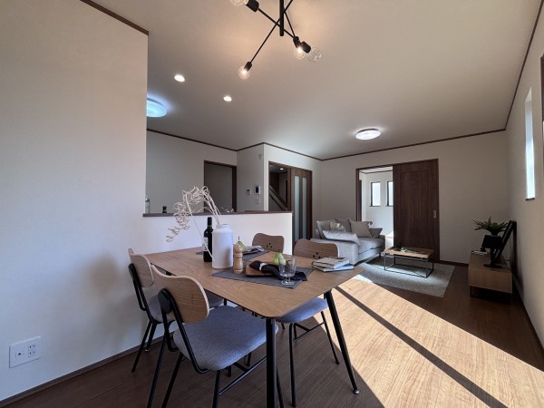 桶川市大字上日出谷、新築一戸建ての画像です