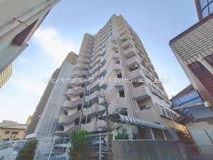 上尾市柏座、マンションの画像です