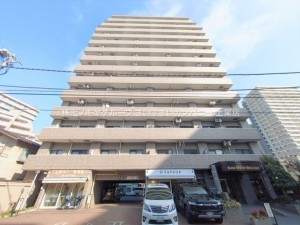 上尾市柏座、マンションの画像です