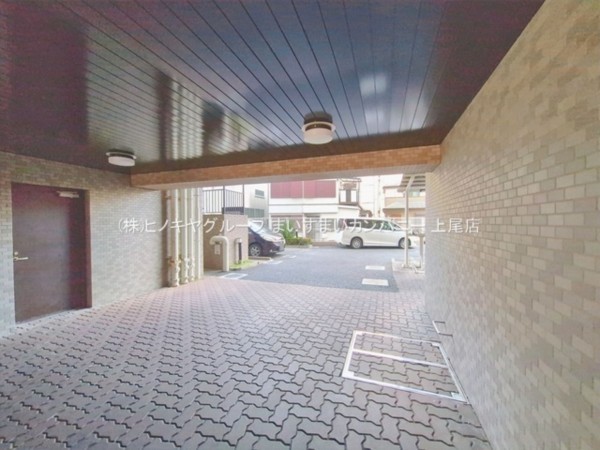 上尾市柏座、マンションの画像です