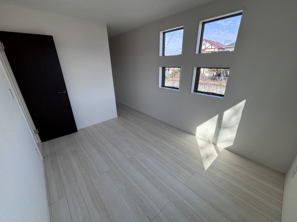 桶川市上日出谷南、新築一戸建ての画像です