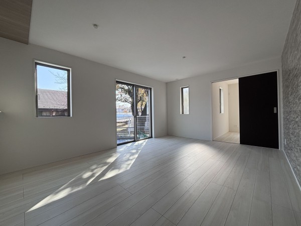 桶川市上日出谷南、新築一戸建ての画像です