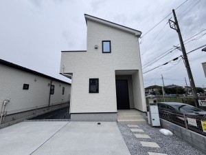 桶川市上日出谷南、新築一戸建ての画像です