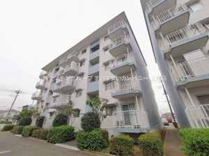 上尾市西宮下、マンションの画像です