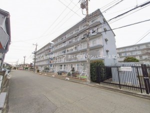 上尾市西宮下、マンションの画像です