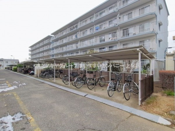 上尾市西宮下、マンションの画像です