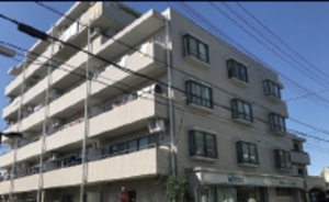 上尾市愛宕、マンションの画像です