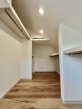 八潮市古新田、新築一戸建ての画像です