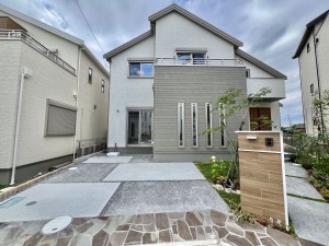 八潮市古新田、新築一戸建ての画像です