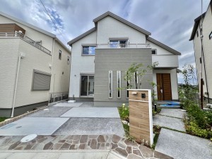 八潮市古新田、新築一戸建ての画像です