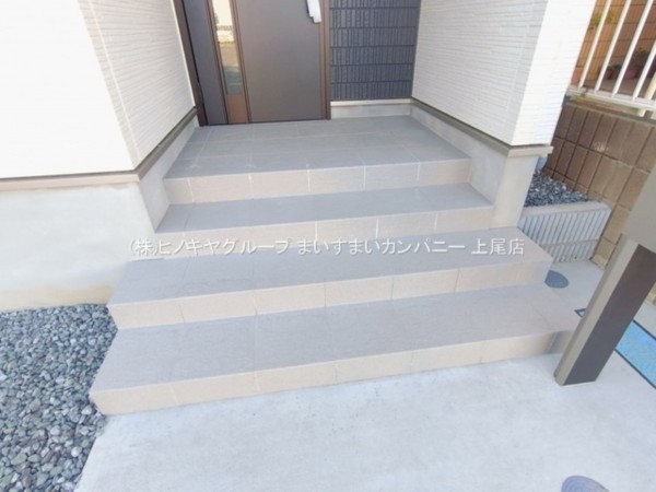 上尾市大字瓦葺、新築一戸建ての画像です