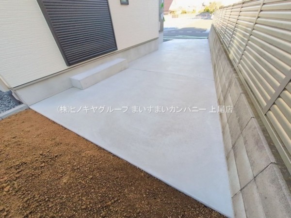 上尾市大字瓦葺、新築一戸建ての画像です