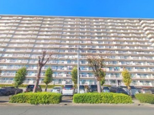 上尾市谷津、マンションの画像です