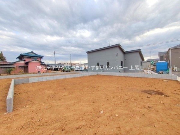 上尾市大字瓦葺、新築一戸建ての画像です