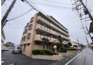 桶川市西、マンションの画像です