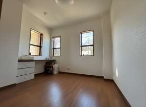 上尾市大字平塚、中古一戸建ての画像です