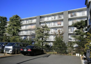 桶川市泉、マンションの画像です