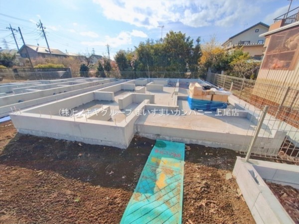 桶川市坂田東、新築一戸建ての画像です