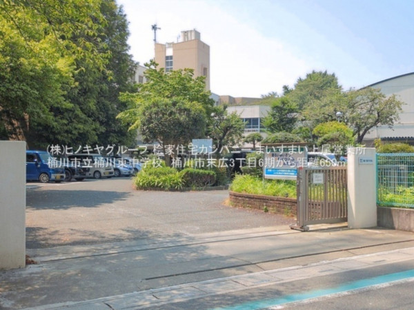 桶川市末広、新築一戸建ての画像です