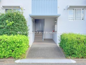 上尾市西宮下、マンションの画像です