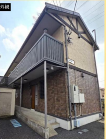 上尾市大字平塚、収益物件/アパートの前面道路を含む現地写真画像です