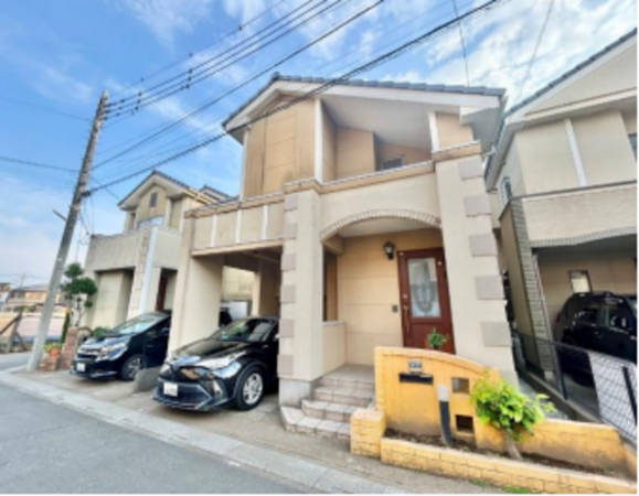 上尾市大字上、中古一戸建ての外観画像です