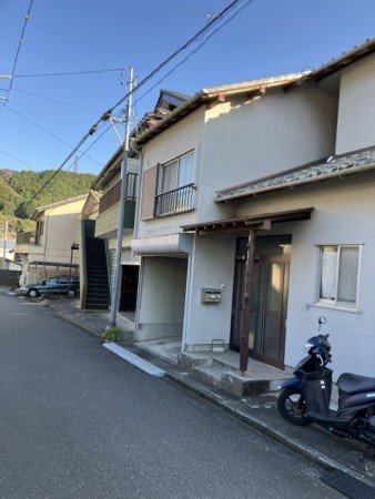 静岡市葵区建穂、中古一戸建ての画像です