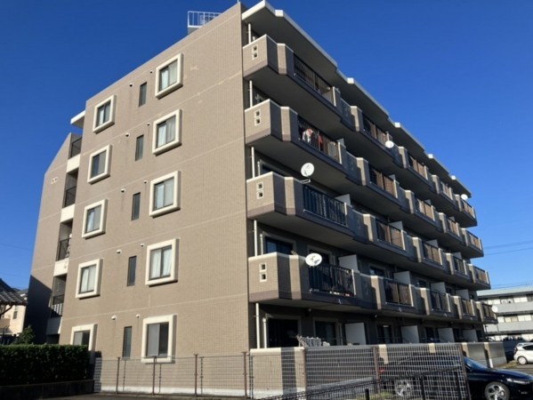 静岡市駿河区西島、マンションの画像です