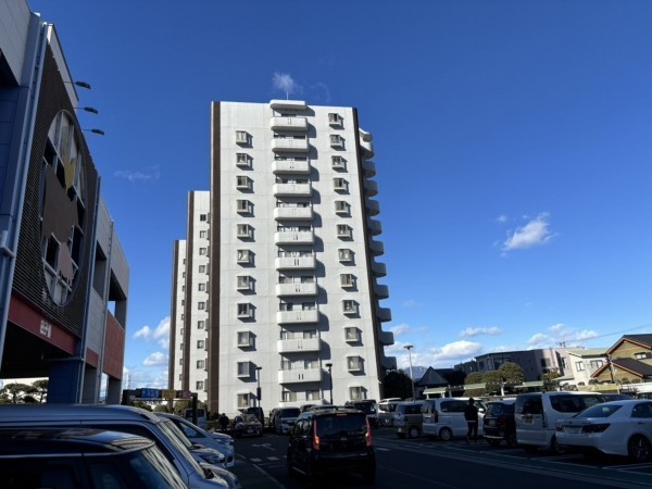 静岡市駿河区西中原、マンションの画像です
