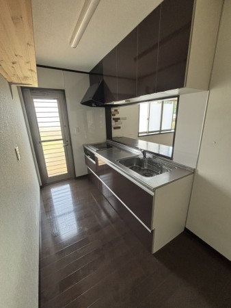 静岡市駿河区国吉田、中古一戸建ての画像です
