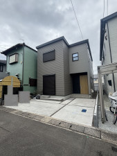 静岡市駿河区有東、新築一戸建ての画像です
